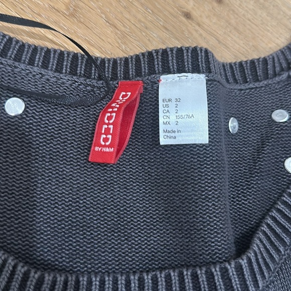 H&M studded sweater - Picture 2 of 3